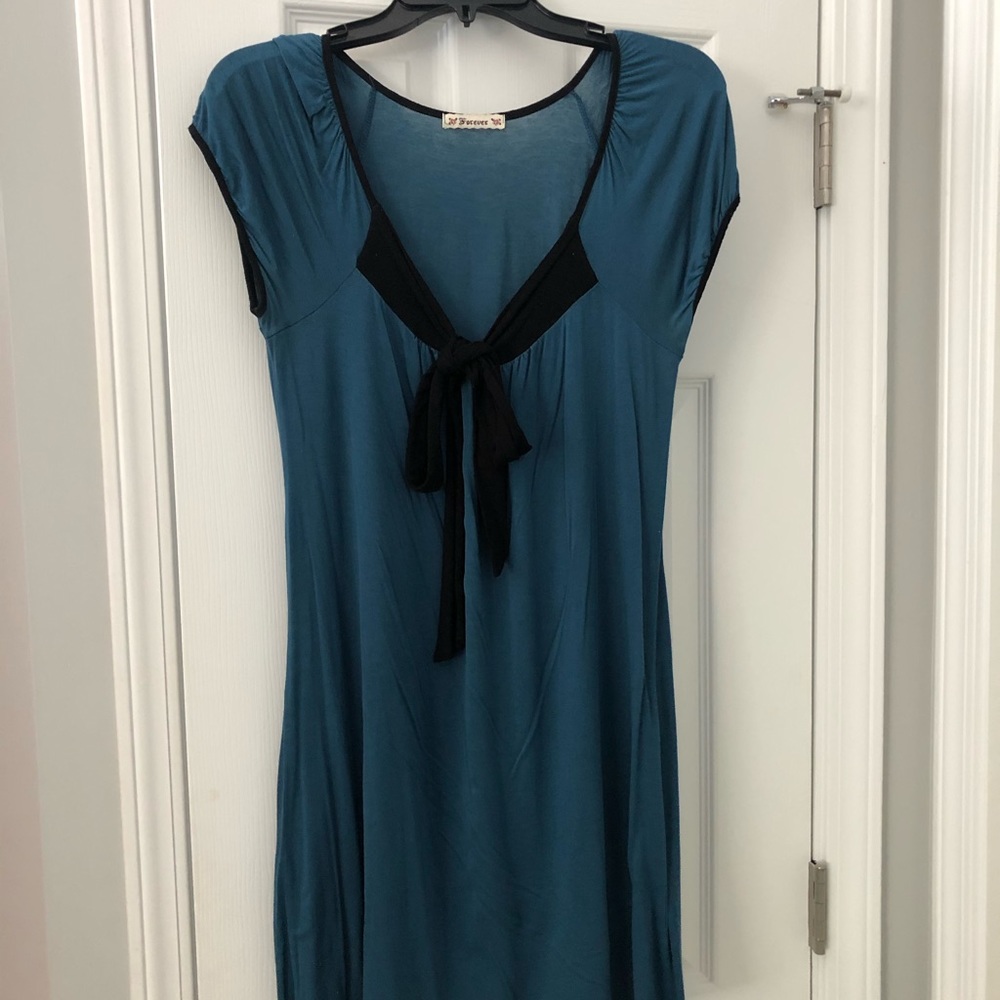 Cute tunic or dress. Excellent condition.